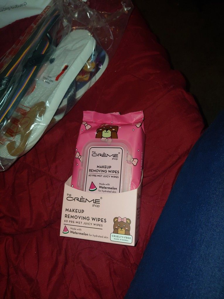 Removing Make Up Wipes