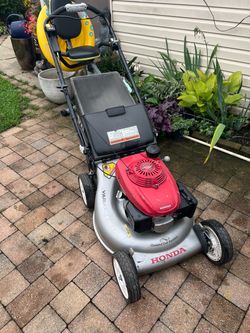 Honda lawn mower
