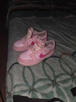 Nike Dunk Low GS 'Triple Pink' (Barbie)