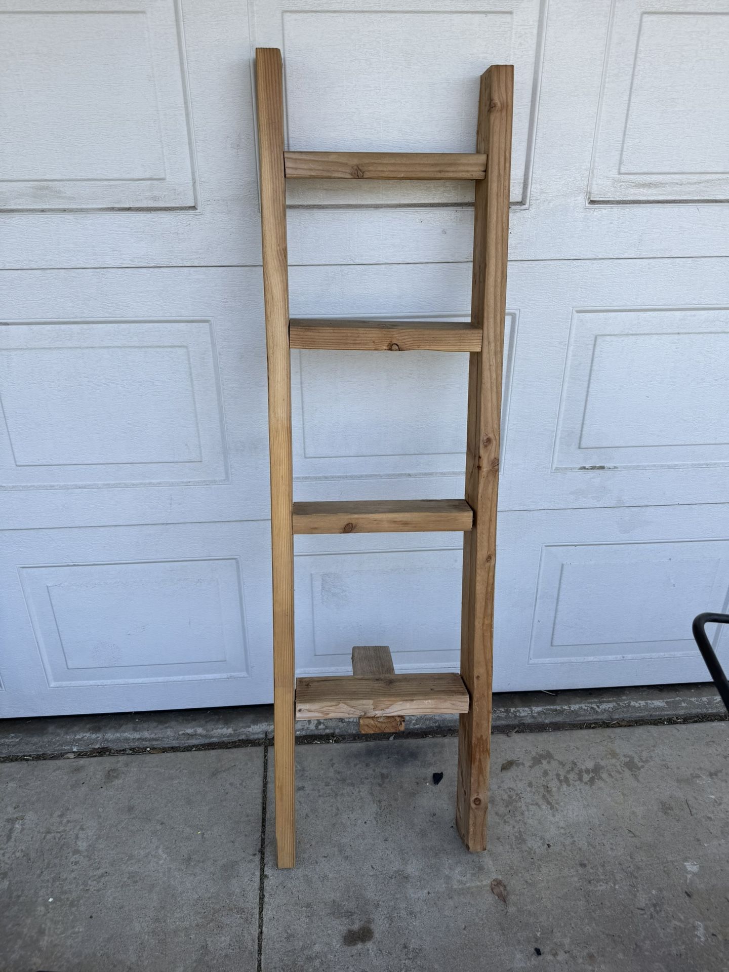 Heavy Ladder For Blankets, Towels And More