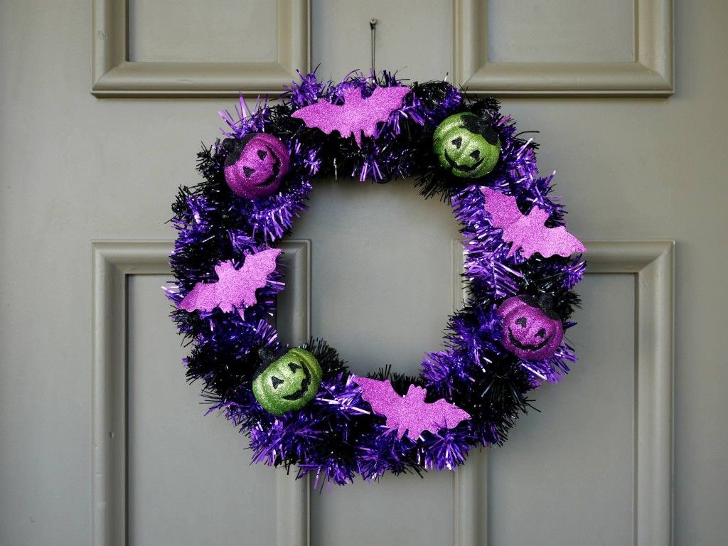 Halloween Wreath 22 inches
