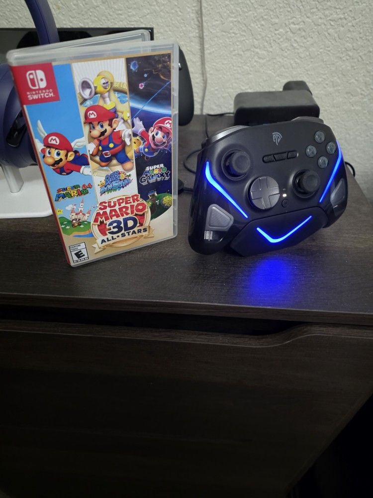 Nintendo Switch 1/2 Game + Controller & Dock