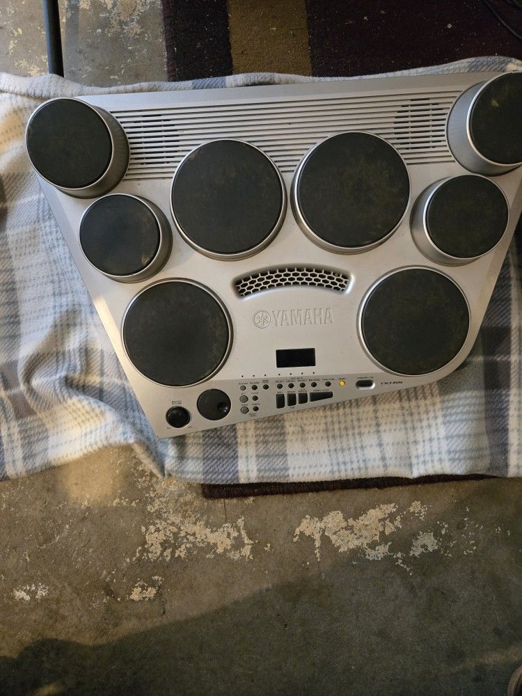 Used Yamaha Drum Pad Built In Speakers