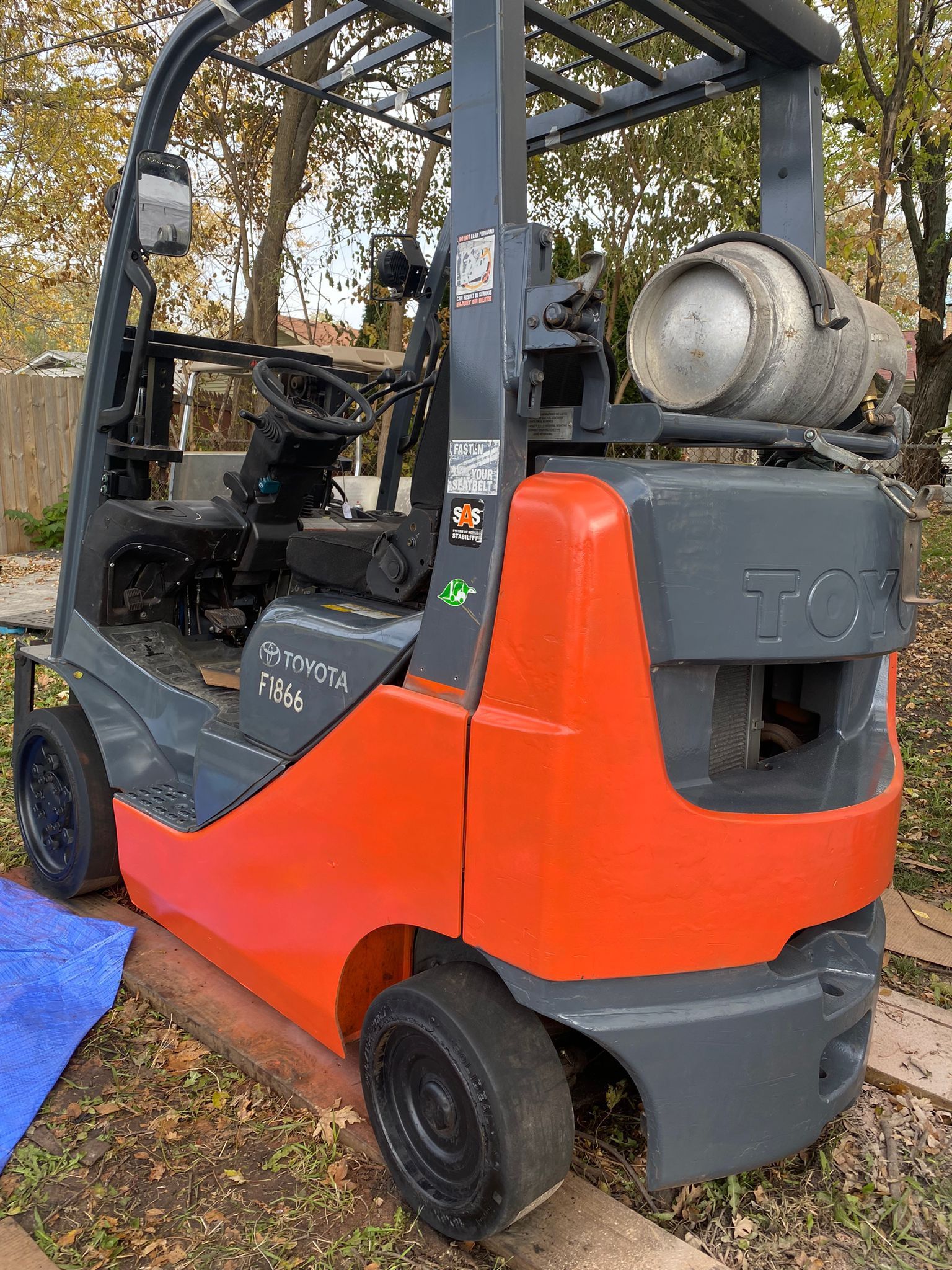 Toyota Forklift 2016 Mast Truck Serie 8