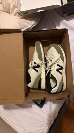 New balance shoes size 8.5
