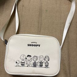 Peanuts Snoopy Crossbody Bag