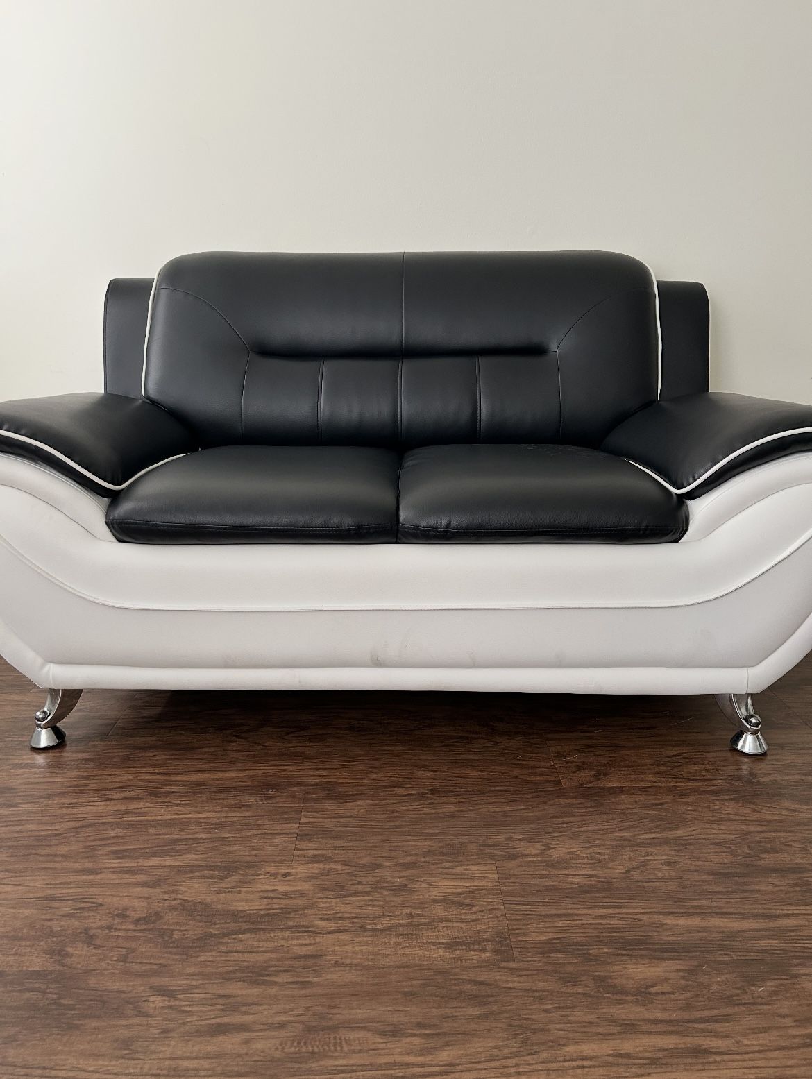 Love Seat 