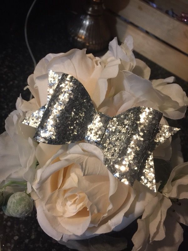 Hair bows