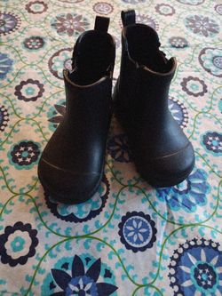 Bear paw toddler boots size 4c