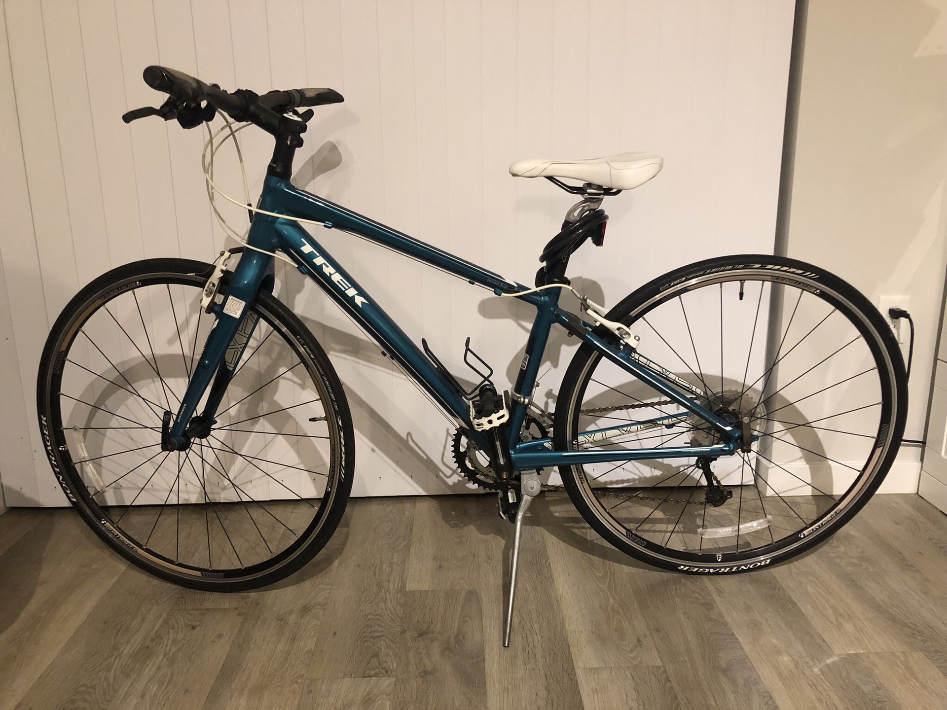 Bicycle Trek Alpha gold aluminum