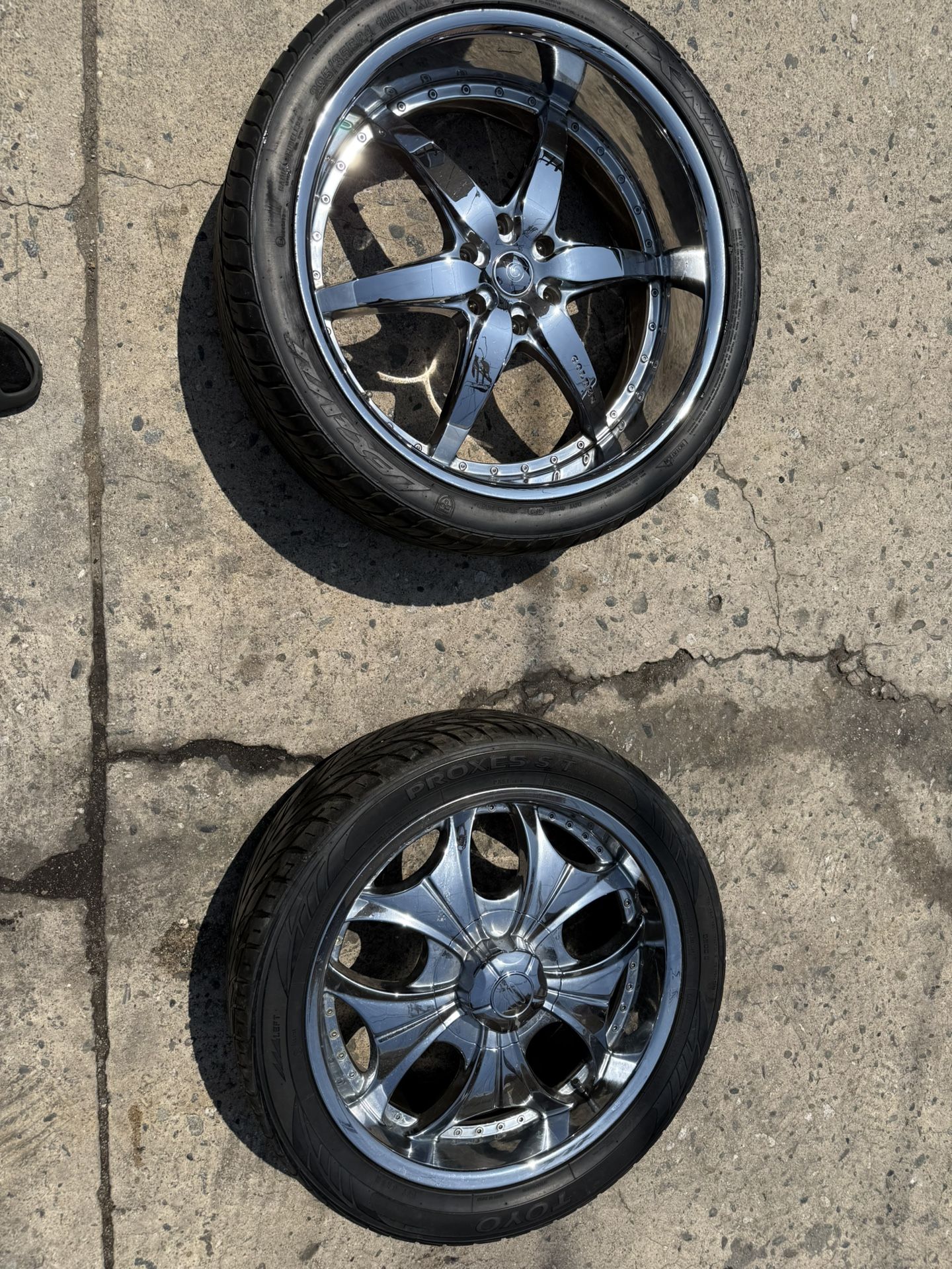 24’’ And 22’’ Inch Rims