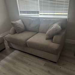 Love Seat Couch 