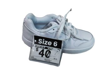 Nike Aq1779-100 White