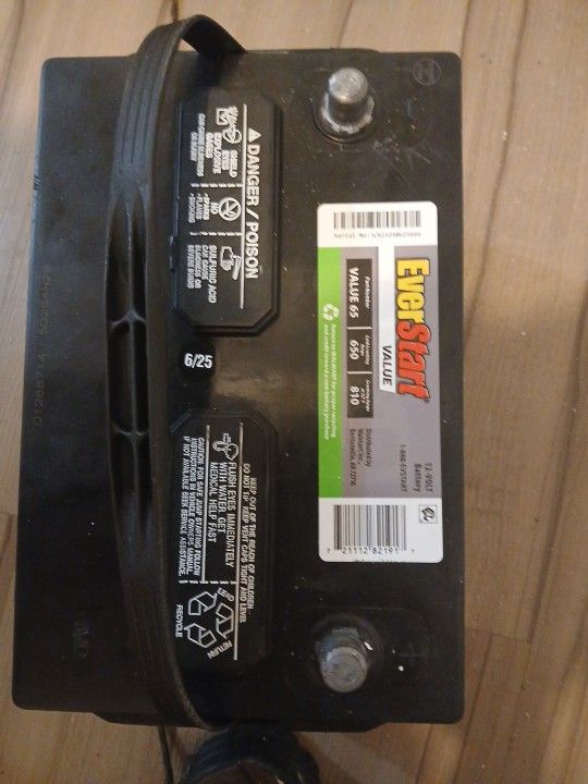 Brand New Battery 100$ Or Best Offer With One Year Warranty And Receipt !!!