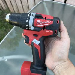 Milwaukee M18 Brushless 1/2” Drill Driver TOOL ONLY / good-working condition