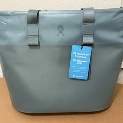 *NEW W/TAGS* Hydro Flask26 L Soft-sided Cooler