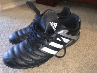 Adidas indoor soccer shoes