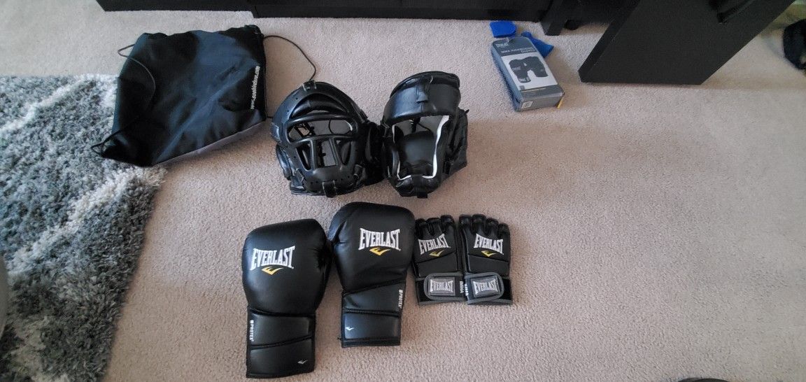 Boxing And Ufc Fighting Gloves