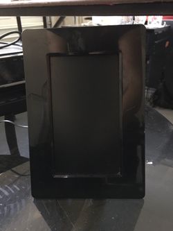 Digital picture frame