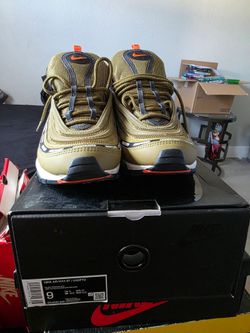 Nike air max 97 undefeated size 9