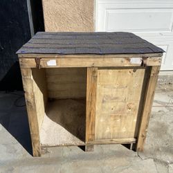 XXl dog house 