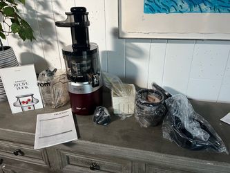 Hurom Alpha Plus Slow Juicer