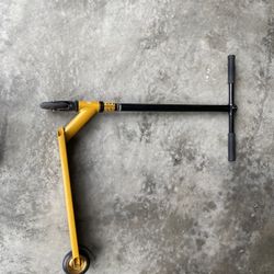 Fuzion X Three Scooter