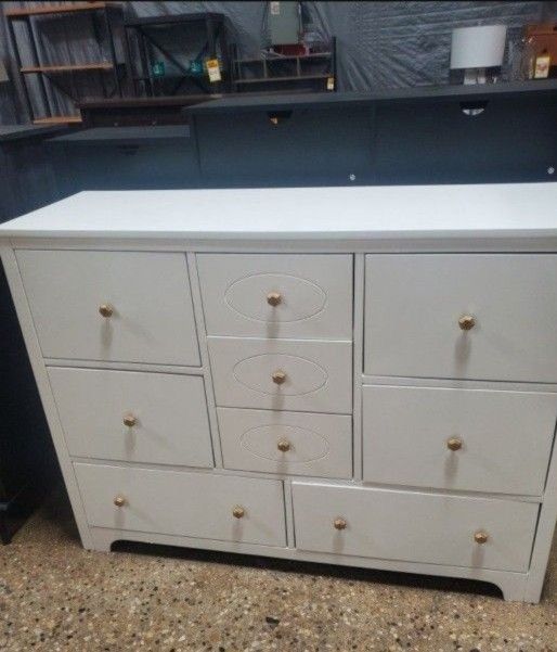 Beautiful White And Gold Dresser With 9 Drawers (New)