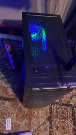 Selling gaming pc and monitor. Comes with keyboard and mouse