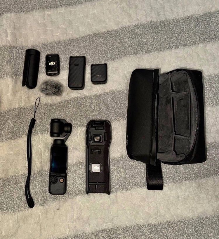 DJI Osmo Pocket 3-Axis Stabilizer and 4K Handheld Camera