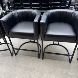 Barstool 26” Black 220$