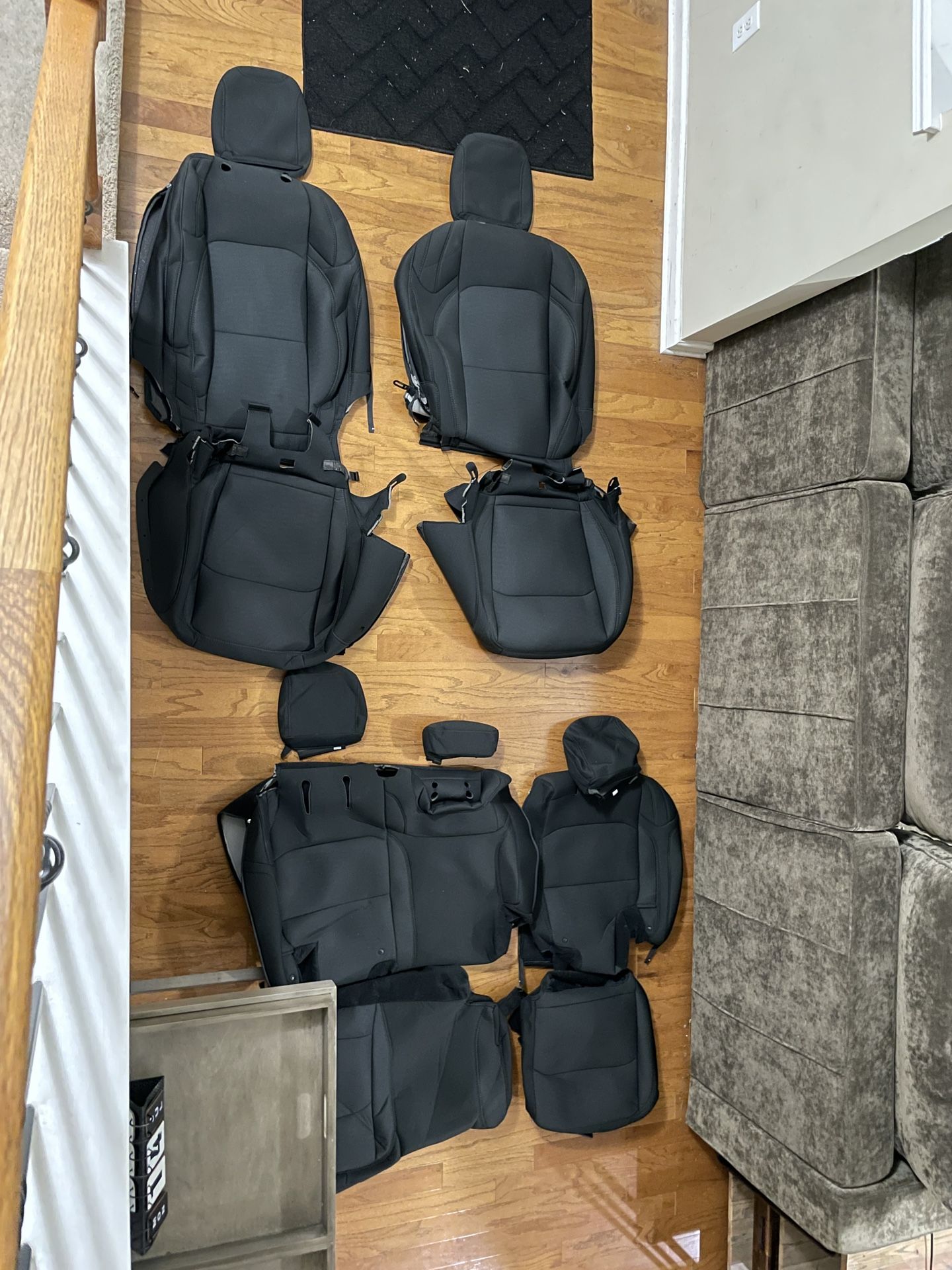 Jeep Wrangler JL Unlimited Cloth Seats Interior