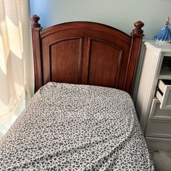 Twin Wood Bed Frame 