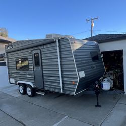 2005 18’ Carson Titan Toy Hauler 