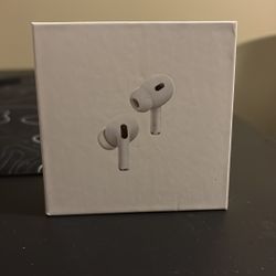 Apple AirPods Pro (2nd Gen) Wireless In-Ear Earbuds MagSafe Charging Case USB-C