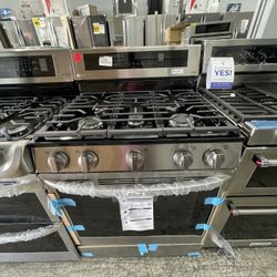LG 30” Gas Stove In Stainless Steel New Open Box 2021