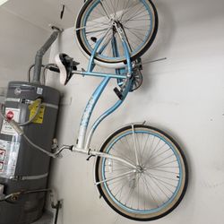 Baby blue Beach Cruiser bike 
