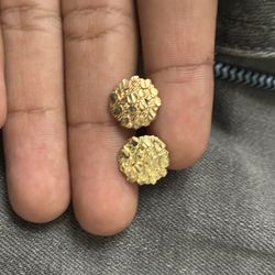 Gold nugget earrings 10k