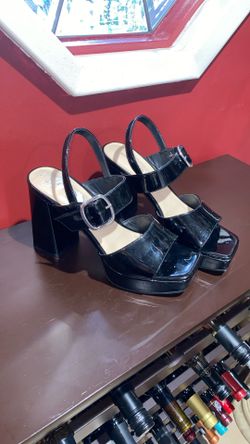 BRAT BLACK HIGH HEEL SIZE 8.5