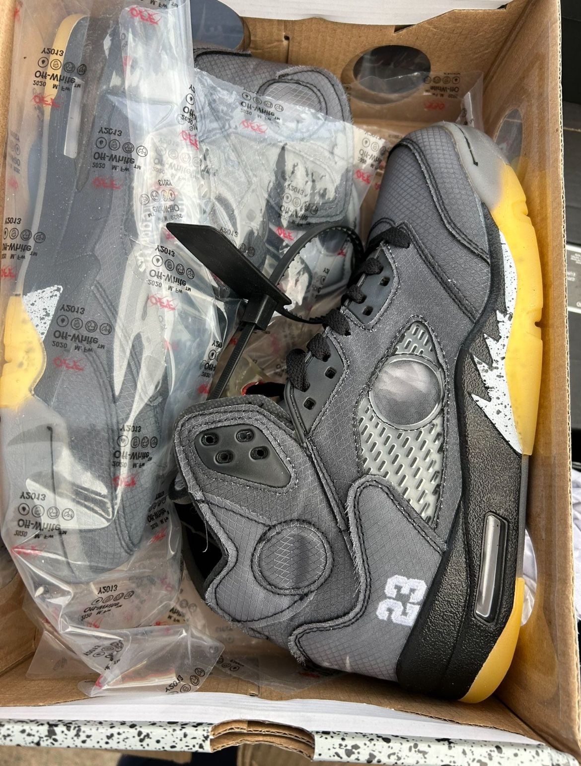 Off White Jordan 5