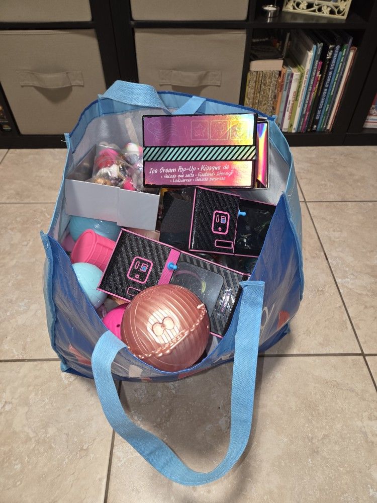 LOL SURPRISE MISCELLANEOUS LOT