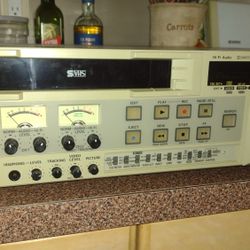 Panasonic DS555 Professional VHS Tape Editor) Recorder