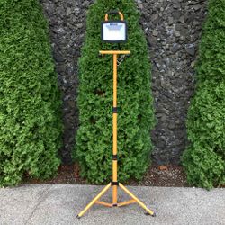 Woods LED Work Extendable 70" Work Light 