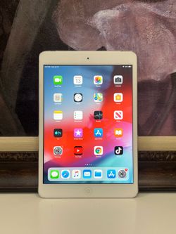Apple iPad Mini 2nd Gen Black A1490 Cellular Tablet 7.9” iOS 12.5.7 Storage 32GB - $29