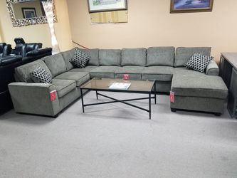 Black Friday special: Brand new 3pcs Ashley sectional