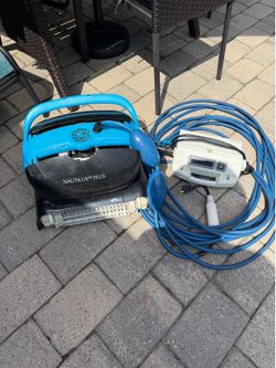 Dolphin Nautilus CC Plus Robotic Pool Cleaner Double Basket 3 Hour Timer (Retail $830) WORKS GREAT!