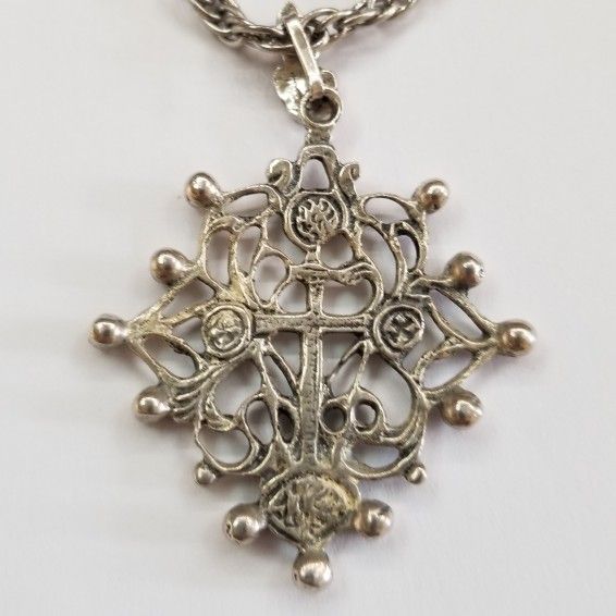 Pendant On 24inch Chain
