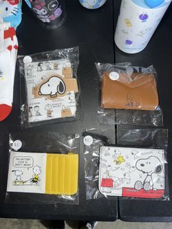 New Snoopy Wallets 