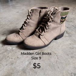 Madden Girl Boots Size 9