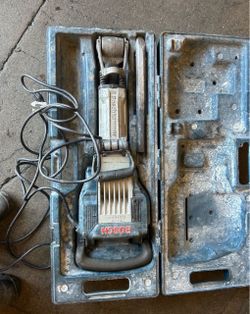 Bosh demolition hammer